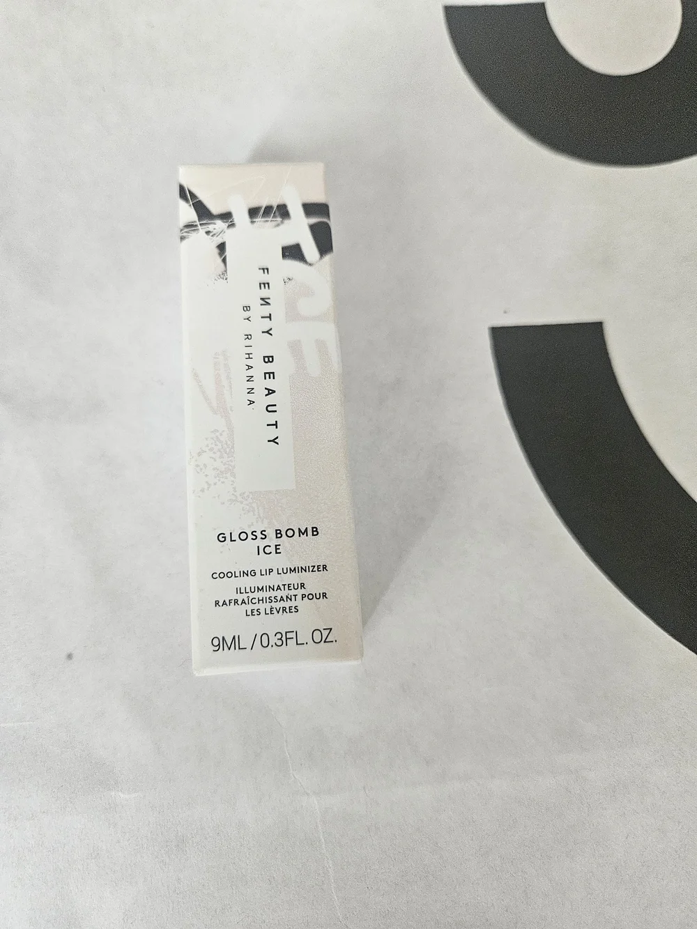 Fenty Beauty Gloss Bomb Ice Cooling Lip Luminizer Cold Heart'd Clear
